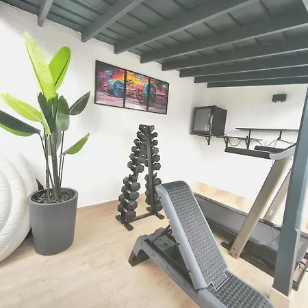 Holiday home Rooftop Pamro - Private Jacuzzi - Fitness Area - Free Wifi - Air Conditioner - Pool - Modern & Comfortable - Sunnygolf *
