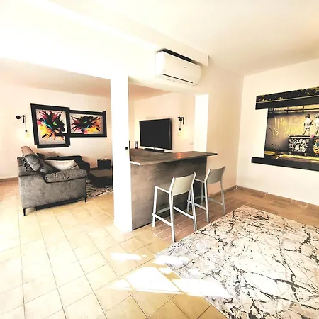 Rooftop Pamro - Private Jacuzzi - Fitness Area - Free Wifi - Air Conditioner - Pool - Modern & Comfortable - Sunnygolf Maspalomas (Gran Canaria)
