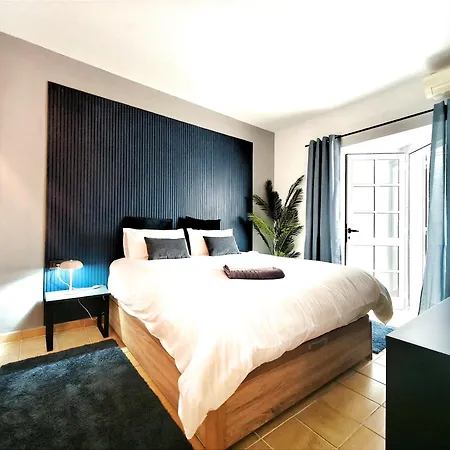 Rooftop Pamro - Private Jacuzzi - Fitness Area - Free Wifi - Air Conditioner - Pool - Modern & Comfortable - Sunnygolf Holiday home