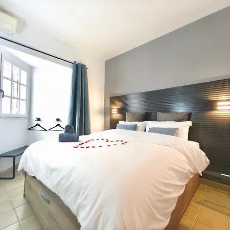 Holiday home Rooftop Pamro - Private Jacuzzi - Fitness Area - Free Wifi - Air Conditioner - Pool - Modern & Comfortable - Sunnygolf