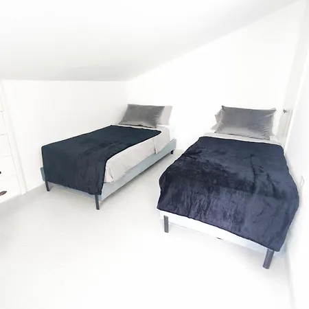 Rooftop Pamro - Private Jacuzzi - Fitness Area - Free Wifi - Air Conditioner - Pool - Modern & Comfortable - Sunnygolf Holiday home *