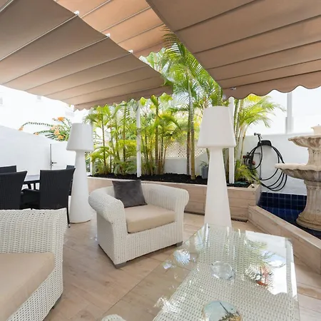 Holiday home Rooftop Pamro - Private Jacuzzi - Fitness Area - Free Wifi - Air Conditioner - Pool - Modern & Comfortable - Sunnygolf *