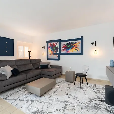 Holiday home Rooftop Pamro - Private Jacuzzi - Fitness Area - Free Wifi - Air Conditioner - Pool - Modern & Comfortable - Sunnygolf Maspalomas (Gran Canaria)