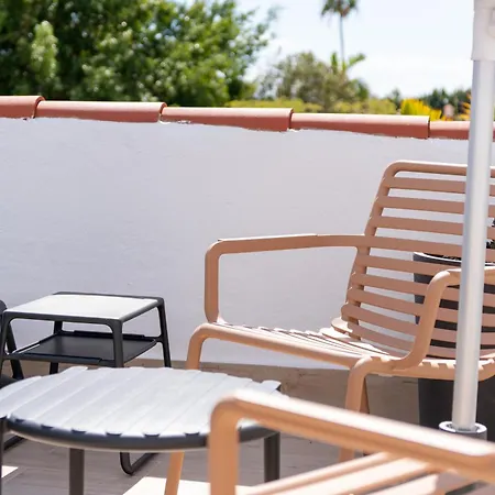 Rooftop Pamro - Private Jacuzzi - Fitness Area - Free Wifi - Air Conditioner - Pool - Modern & Comfortable - Sunnygolf Holiday home *