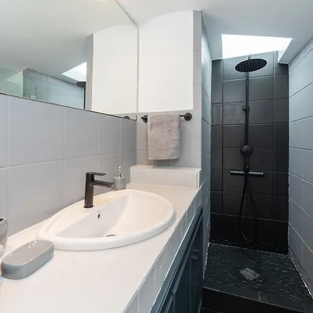 Pamro Moderner - 4 Schlafzimmer - 2 Baeder - Whirpool - Mit Pool - Familienfreundlich